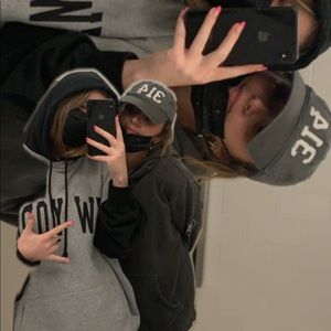 Meet your Posher, Kayla